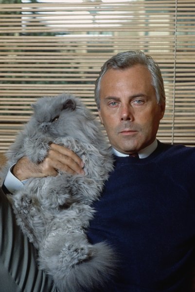 Giorgio Armani and Cat (Photo by �� Vittoriano Rastelli/CORBIS/Corbis via Getty Images)